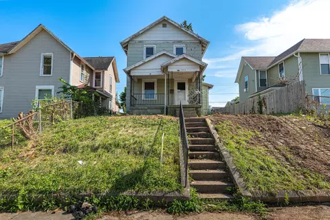 1573 Warder St, Springfield, OH 45503