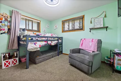 Bedroom - 4825 Chippendale Dr, Springfield, OH 45503 photo 2 of 3