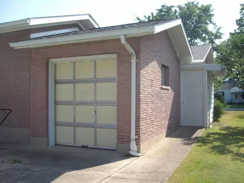 Exterior - 801 Echo St, Celina, OH 45822 photo 4 of 6