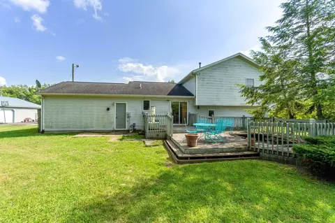 Exterior - 517 E Patterson St, Dunkirk, OH 45836 photo 8 of 18