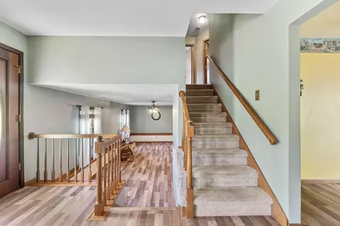 Entry Way - 517 E Patterson St, Dunkirk, OH 45836 photo 1 of 3