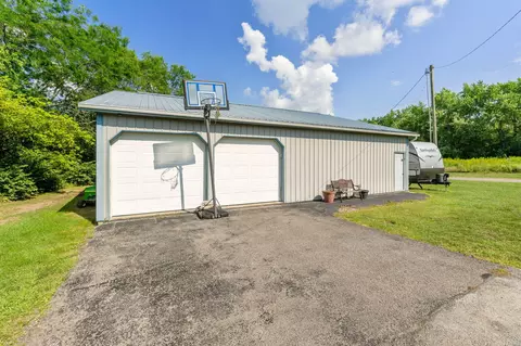 Exterior - 517 E Patterson St, Dunkirk, OH 45836 photo 17 of 18