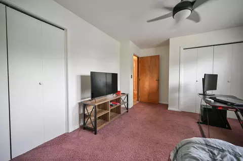 Bedroom - 2677 Carousel Dr, Springfield, OH 45503 photo 4 of 6