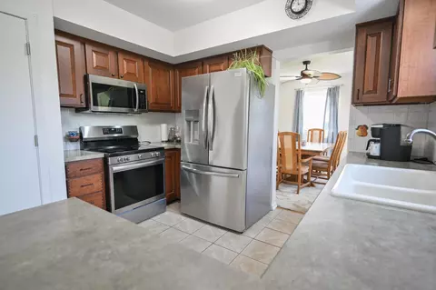 Kitchen - 2677 Carousel Dr, Springfield, OH 45503 photo 1 of 6