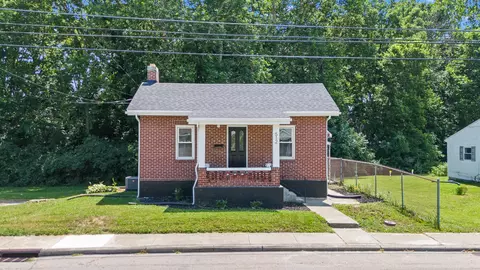 512 Peters Ave, Troy, OH 45373