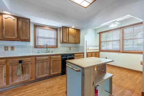 1933 Maiden Ln, Springfield, OH 45504 photo 8