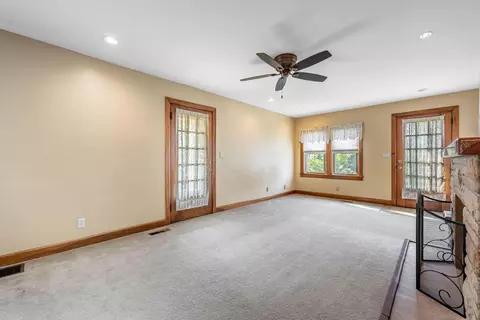 1933 Maiden Ln, Springfield, OH 45504 photo 3