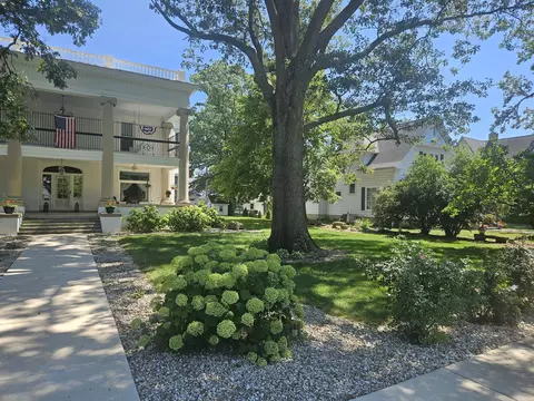 Exterior - 680 N Main St, Celina, OH 45822 photo 4 of 31
