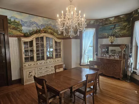 Dining - 680 N Main St, Celina, OH 45822 photo 4 of 9