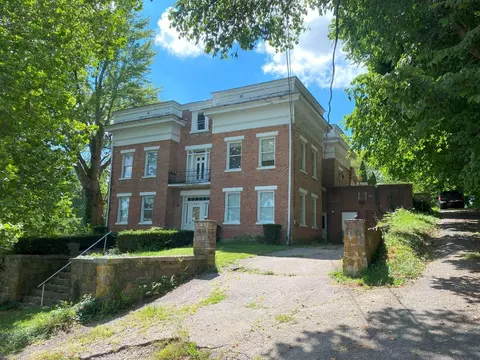 308 Reynolds St, West Liberty, OH 43357