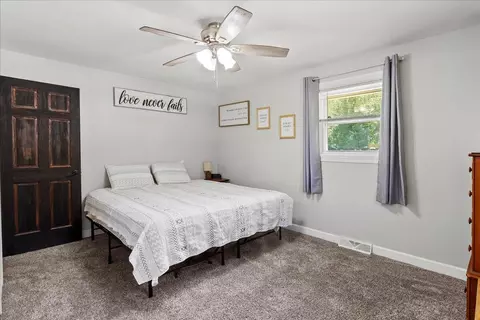 Bedroom - 3020 Hillside Ave, Springfield, OH 45503 photo 2 of 3