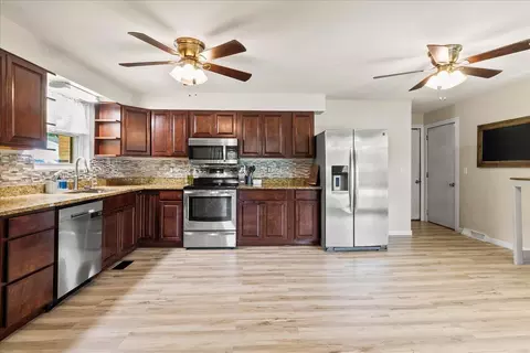 Kitchen - 3020 Hillside Ave, Springfield, OH 45503 photo 2 of 4
