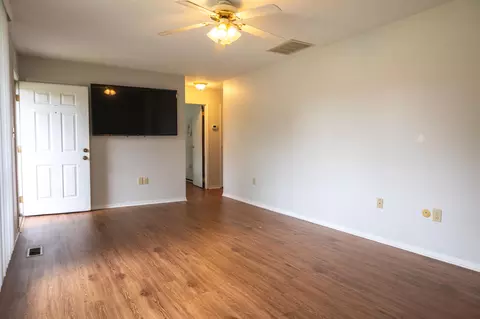 Living - 2922 Derr Rd, Springfield, OH 45503 photo 2 of 2