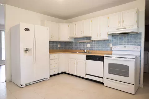 Kitchen - 2922 Derr Rd, Springfield, OH 45503 photo 1 of 1