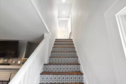 Entry Way - 319 Bellevue Ave, Springfield, OH 45503 photo 1 of 1