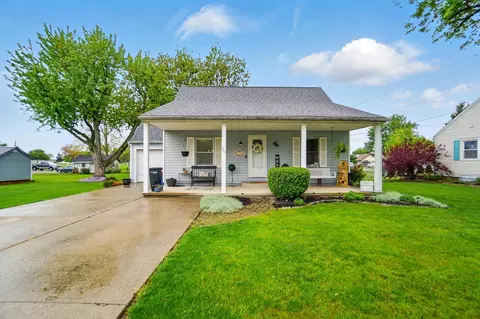 409 S Pine St, Wapakoneta, OH 45895