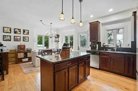 Kitchen - 4041 Selma Pike, Springfield, OH 45502 photo 1 of 4