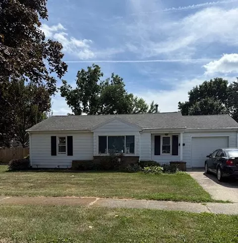 1314 Sussex Rd, Troy, OH 45373