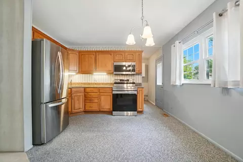 2900 Hyannis Dr, Springfield, OH 45503 photo 8