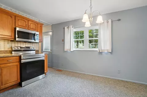 2900 Hyannis Dr, Springfield, OH 45503 photo 9