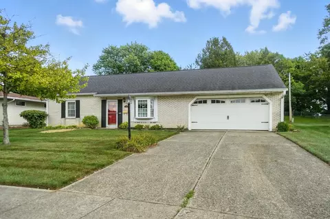 2900 Hyannis Dr, Springfield, OH 45503