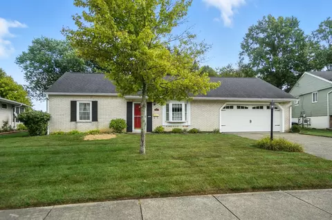 2900 Hyannis Dr, Springfield, OH 45503 photo 3