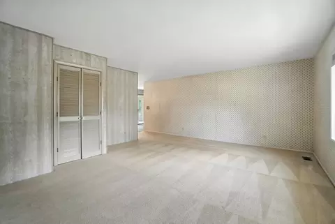 2900 Hyannis Dr, Springfield, OH 45503 photo 5