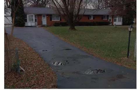 1553 Newlove Rd, South Charleston, OH 45368