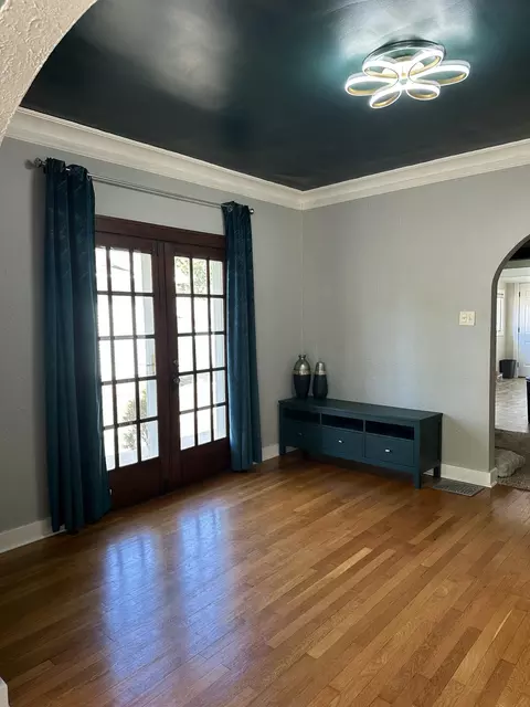 Entry Way - 830 Chestnut Ave, Sidney, OH 45365 photo 2 of 5