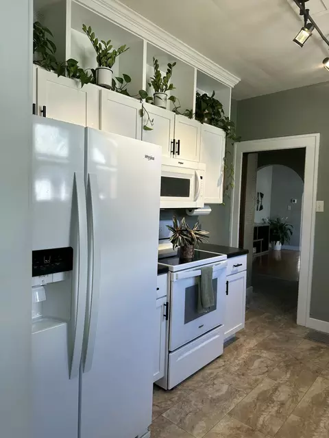 Kitchen - 830 Chestnut Ave, Sidney, OH 45365 photo 3 of 3