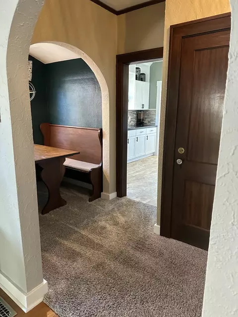 Entry Way - 830 Chestnut Ave, Sidney, OH 45365 photo 3 of 5