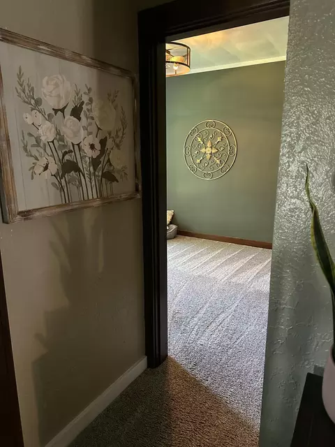 Entry Way - 830 Chestnut Ave, Sidney, OH 45365 photo 4 of 5