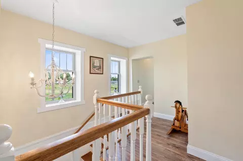 Entry Way - 3888 Folk Ream Rd, Springfield, OH 45502 photo 9 of 10