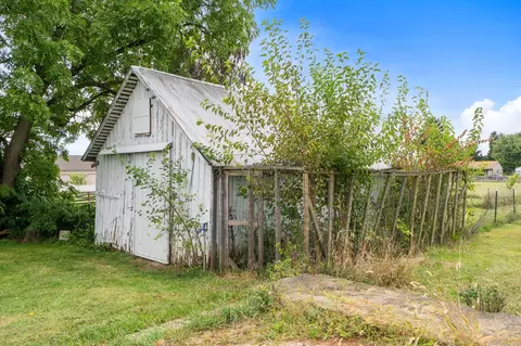 Exterior - 3888 Folk Ream Rd, Springfield, OH 45502 photo 21 of 30