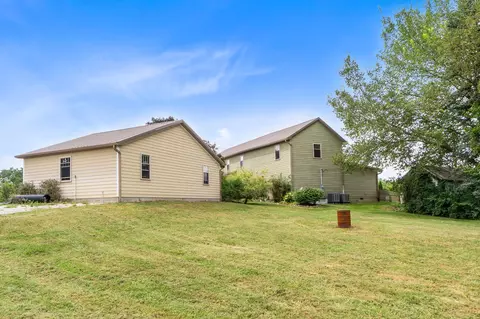 Exterior - 3888 Folk Ream Rd, Springfield, OH 45502 photo 20 of 30