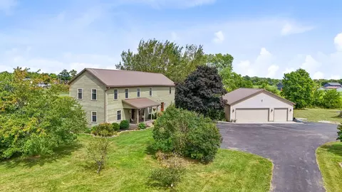 Exterior - 3888 Folk Ream Rd, Springfield, OH 45502 photo 7 of 30