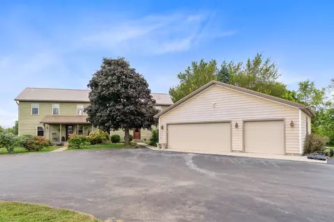 Exterior - 3888 Folk Ream Rd, Springfield, OH 45502 photo 6 of 30