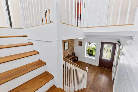 Entry Way - 3888 Folk Ream Rd, Springfield, OH 45502 photo 7 of 10