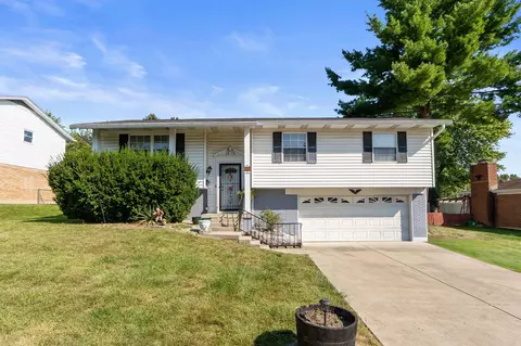 353 Bellaire Dr, Fairborn, OH 45324