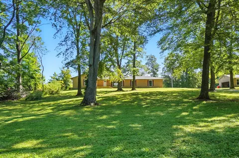 4860 S Pitchin Rd, Springfield, OH 45502 photo 8