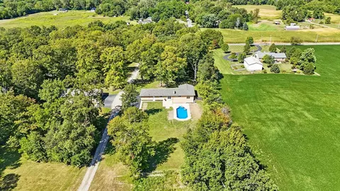 4860 S Pitchin Rd, Springfield, OH 45502 photo 5