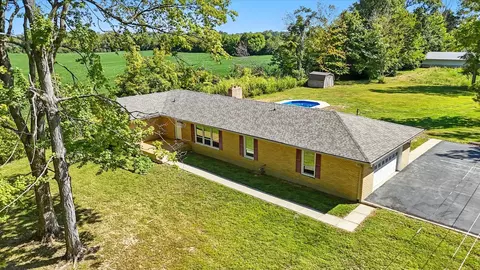 4860 S Pitchin Rd, Springfield, OH 45502 photo 2