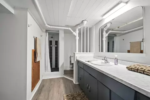Bath - 1334 Midland Rd, Springfield, OH 45503 photo 3 of 3