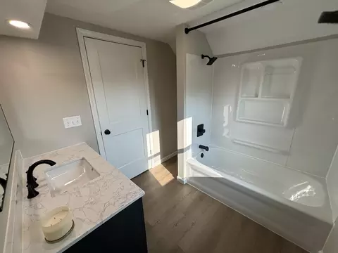 Bath - 515 E Walnut St, Coldwater, OH 45828 photo 6 of 6