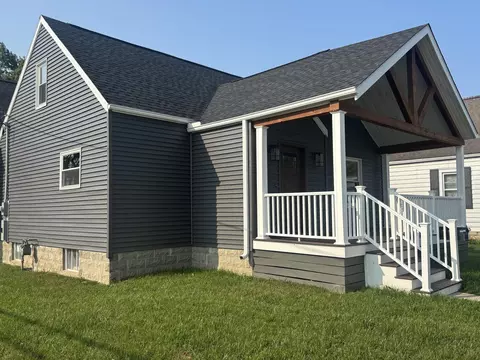 Exterior - 515 E Walnut St, Coldwater, OH 45828 photo 3 of 7