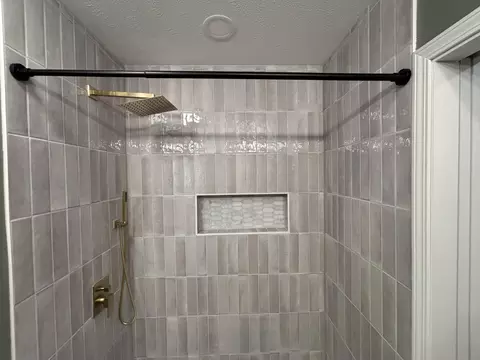 Bath - 515 E Walnut St, Coldwater, OH 45828 photo 5 of 6