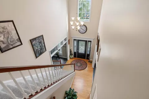 Entry Way - 4676 Sullivan Rd, Springfield, OH 45502 photo 5 of 11