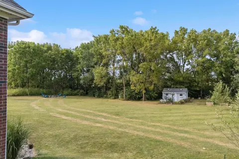 Exterior - 4676 Sullivan Rd, Springfield, OH 45502 photo 6 of 14