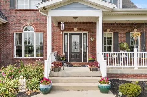 Exterior - 4676 Sullivan Rd, Springfield, OH 45502 photo 5 of 14