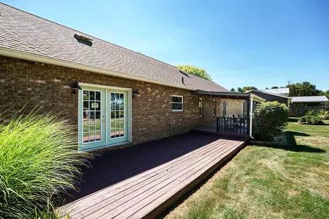 Exterior - 4960 E County Line Rd, Springfield, OH 45502 photo 8 of 17